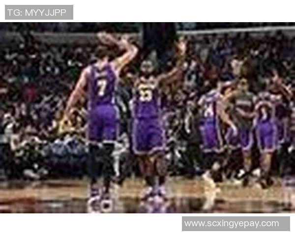 湖人队不敌雄鹿,詹姆斯发挥一般却不乏亮点 湖人队不敌雄鹿,詹姆斯发挥一般却不乏亮点